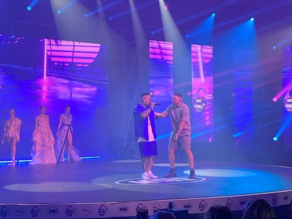 Mad VMA21 από τη ΔΕΗ: Light & Mad Clip – Medley