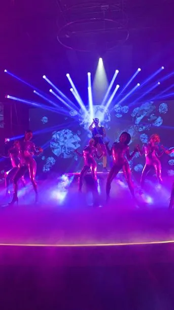 Ο Snik και ο Voyage στη σκηνή των Mad VMA 2021.