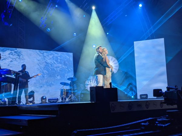 Mad VMA21 από τη ΔΕΗ: Νατάσα Θεοδωρίδου & Χρήστος Μάστορας – Έλα που φοβάμαι