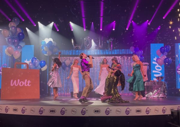 Mad VMA21 από τη ΔΕΗ: Katerine Duska & Leon of Athens – Κύματα / Έλα μια νύχτα