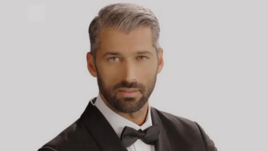 Ο Αλέξης Παππάς ως The Bachelor