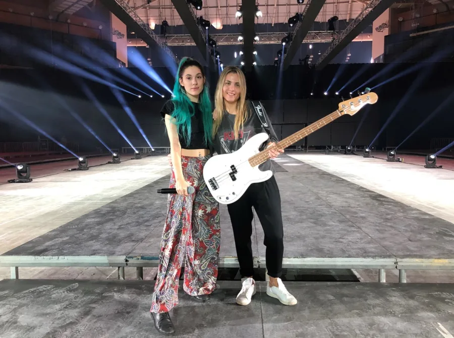 Η Joanne και η Xenia Ghali σε πρόβες για το MadWalk 2021.