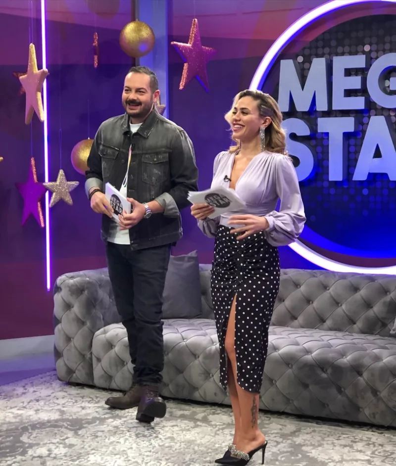 Η Konnie και ο Αντώνης στο πλατό της εκπομπής MEGA Star.
