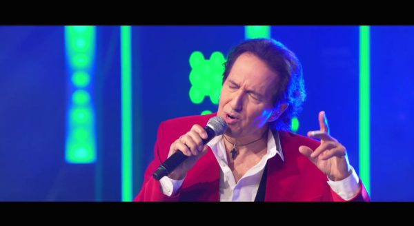 «Ένα Τραγούδι Ακόμα»: Πίσω «Στο μπαράκι» με τον Πασχάλη