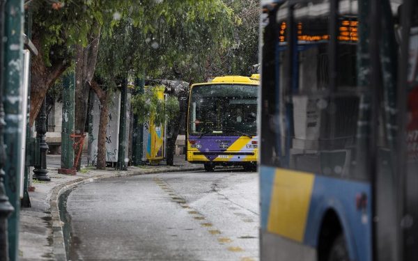ΟΑΣΑ: Πώς κινούνται τα λεωφορεία και τα τρόλεϊ