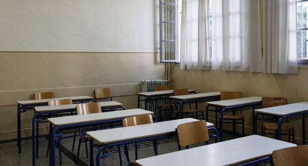 Ανοίγουν τα σχολεία τη Δευτέρα (10/01)