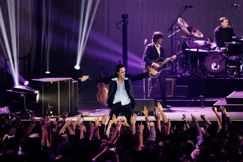 Ο Nick Cave and The Bad Seeds σε συναυλία