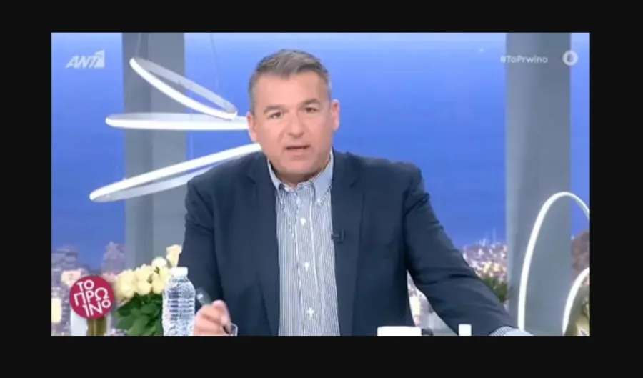Ο Γιώργος Λιάγκας στο πλατό της εκπομπής Το Πρωινό.