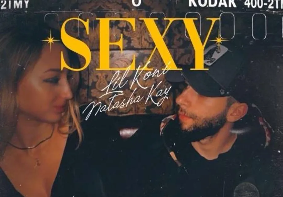 Ο Lil Koni και η Natasha Kay σε κοντινό πλάνο.
