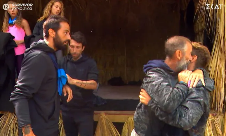 Ο Σοϊλέδης και ο Ταλάντσεβ σε έντονη συζήτηση στην καλύβα του Survivor.