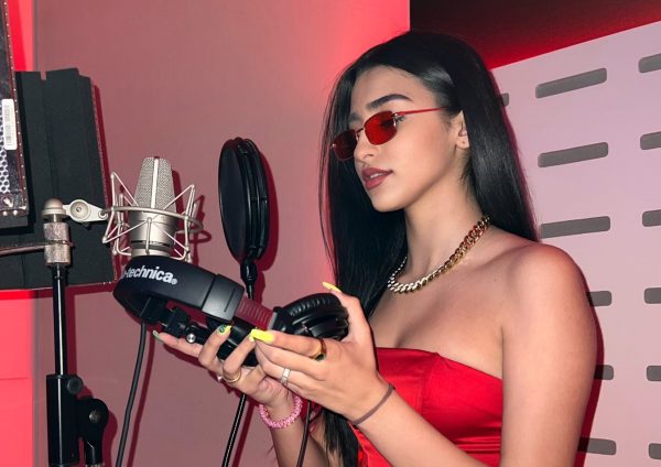 Αναστασία: Στο studio για το νέο της τραγούδι