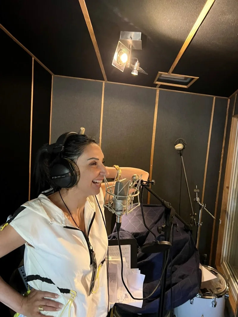 Η Evgenia σε στούντιο ηχογράφησης