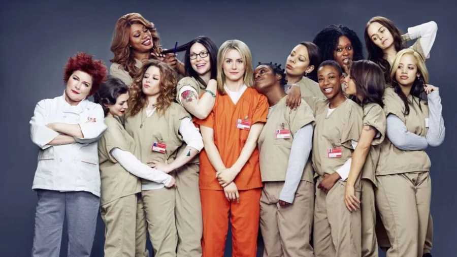 Ομαδική φωτογραφία γυναικών από σειρά του Netflix.