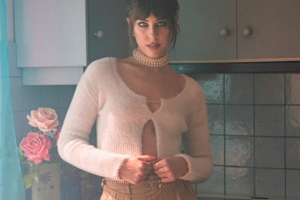 Demy: Η νέα της επιτυχία «Φήμες Λένε» απέκτησε εικόνα