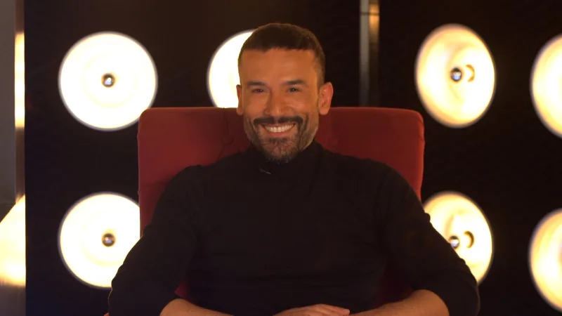 Ο Θέμης Γεωργαντάς στο πλατό της εκπομπής After Dark.