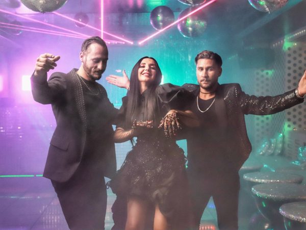Evgenia: Μόλις κυκλοφόρησε το «Η Καλύτερη» με ένα diversity video clip
