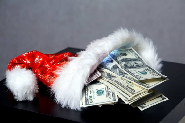 Stranger Xmas: Πόσο πλούσιος είναι τελικά ο Άγιος Βασίλης;