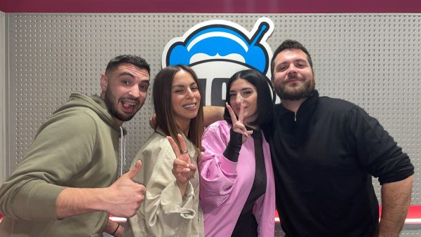 Mad Radio 106,2: Η Ellize καλεσμένη στα «Καμένα Βούρλα»