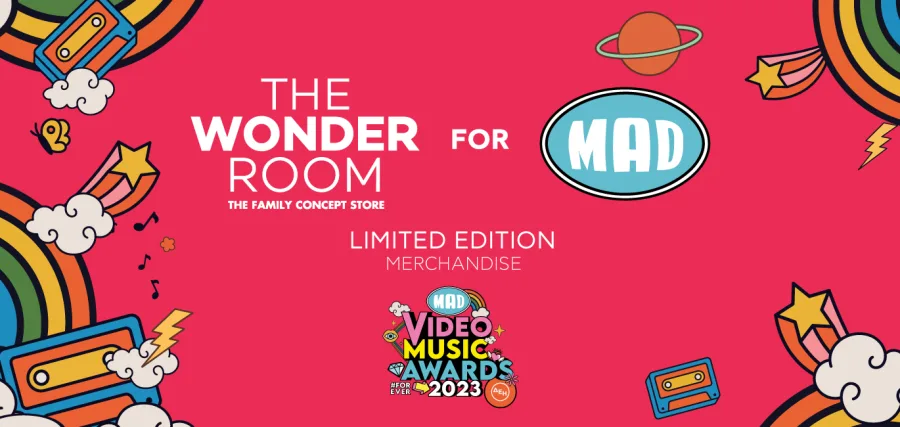 Αφίσα για τη συλλεκτική συλλογή merchandise των Mad Video Music Awards 2023 από τη ΔΕΗ και το The Wonder Room.