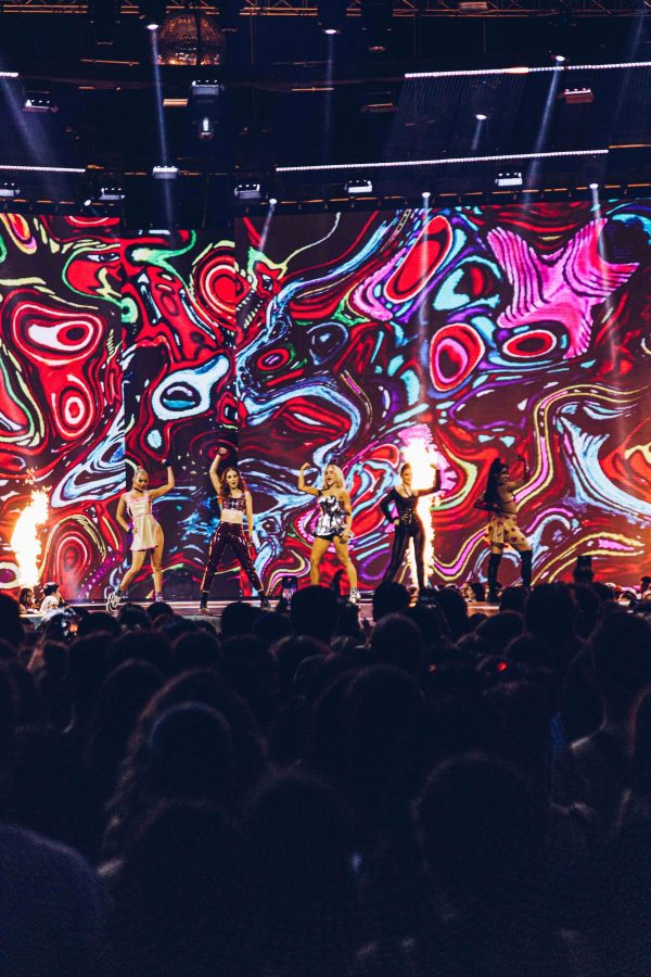 Καλομοίρα, Stefania, 3SUM – I’m good & Cha cha cha | Mad VMA 2023 από τη ΔΕΗ