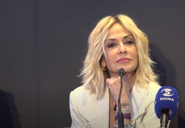 Άννα Βίσση: Κατάθεση ψυχής για τα 50 χρόνια καριέρας