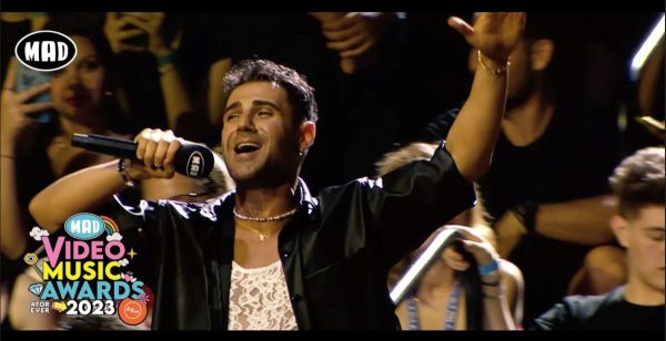 Πέτρος Ιακωβίδης – Κάτι Μαγικό | Mad VMA 2023 από τη ΔΕΗ