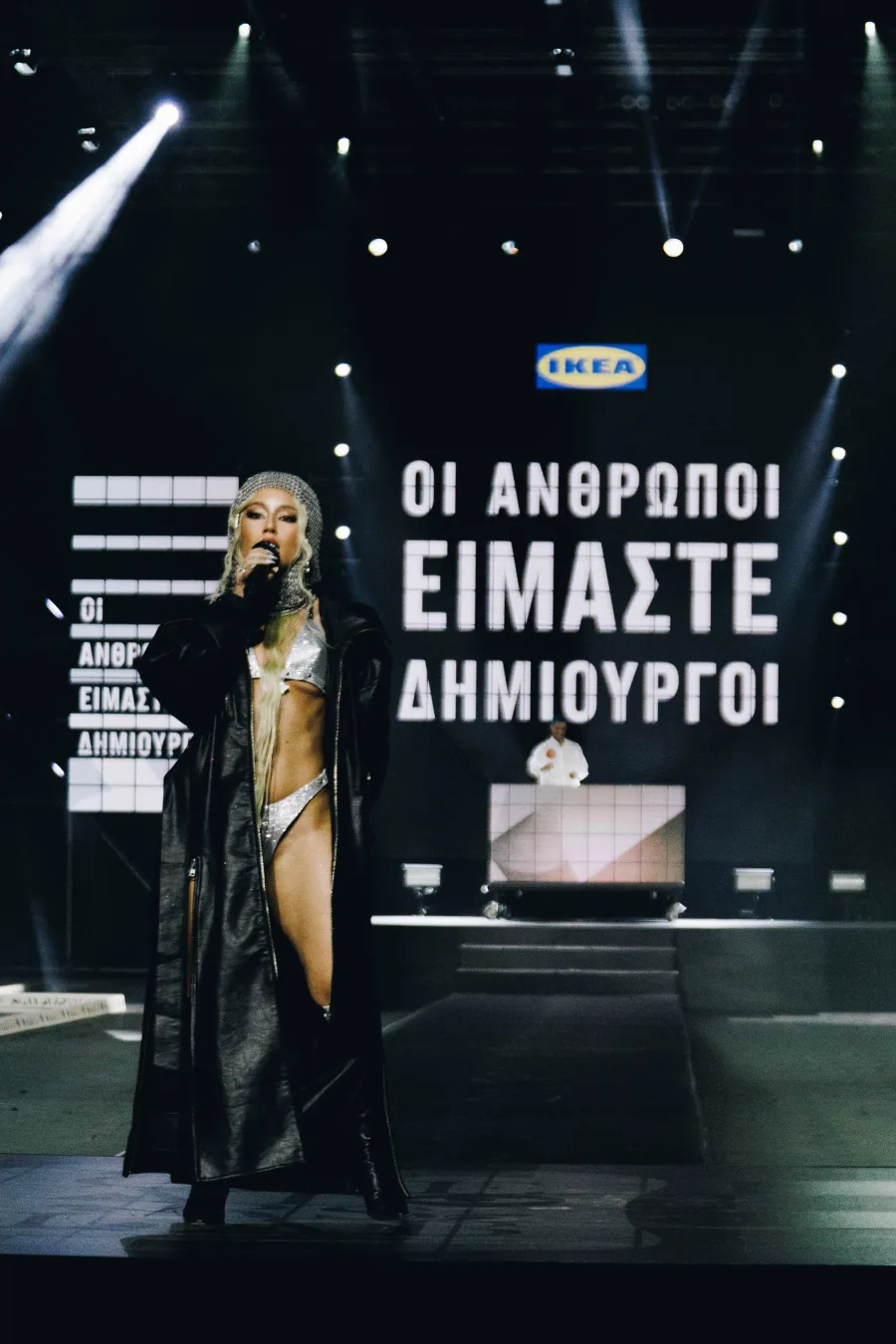 Η Natasha Kay στη σκηνή του MadWalk 2023 by Three Cents.