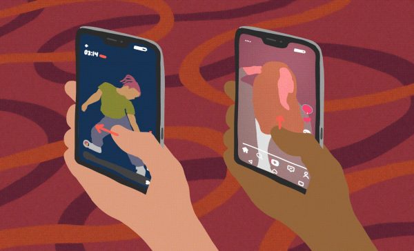 TikTok: Το viral κόλπο να scrollάρεις χωρίς να αγγίζεις το κινητό