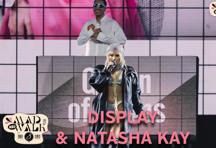 Η Natasha Kay και ο Display στη σκηνή του MadWalk 2023.