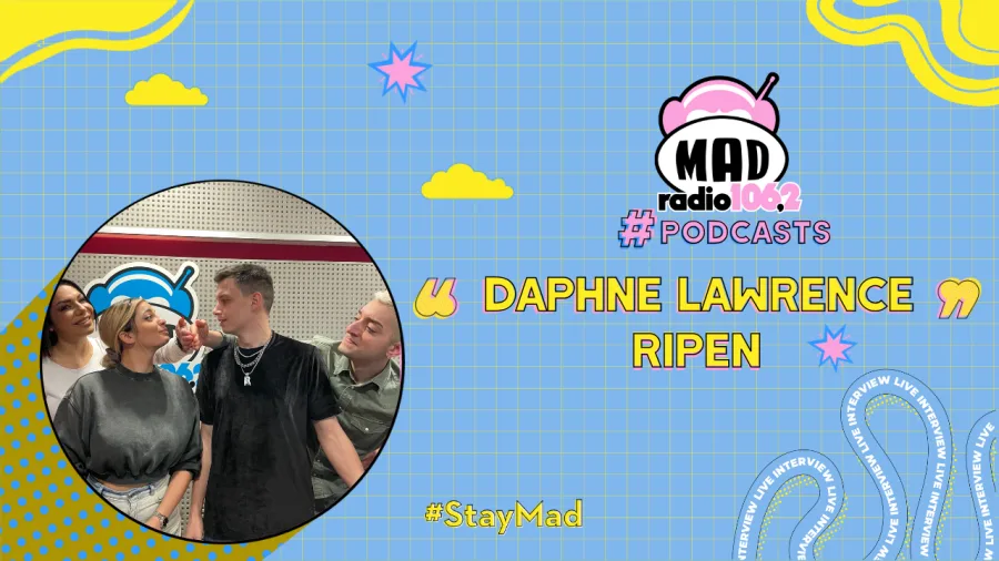 Η Daphne Lawrence και ο Ripen στο στούντιο του Mad Radio 106.2.