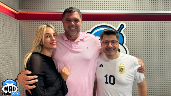 Mad Radio 106,2 – Only Fun: Ο Δημήτρης Παπανικολάου είναι ένας μοναδικός άνθρωπος