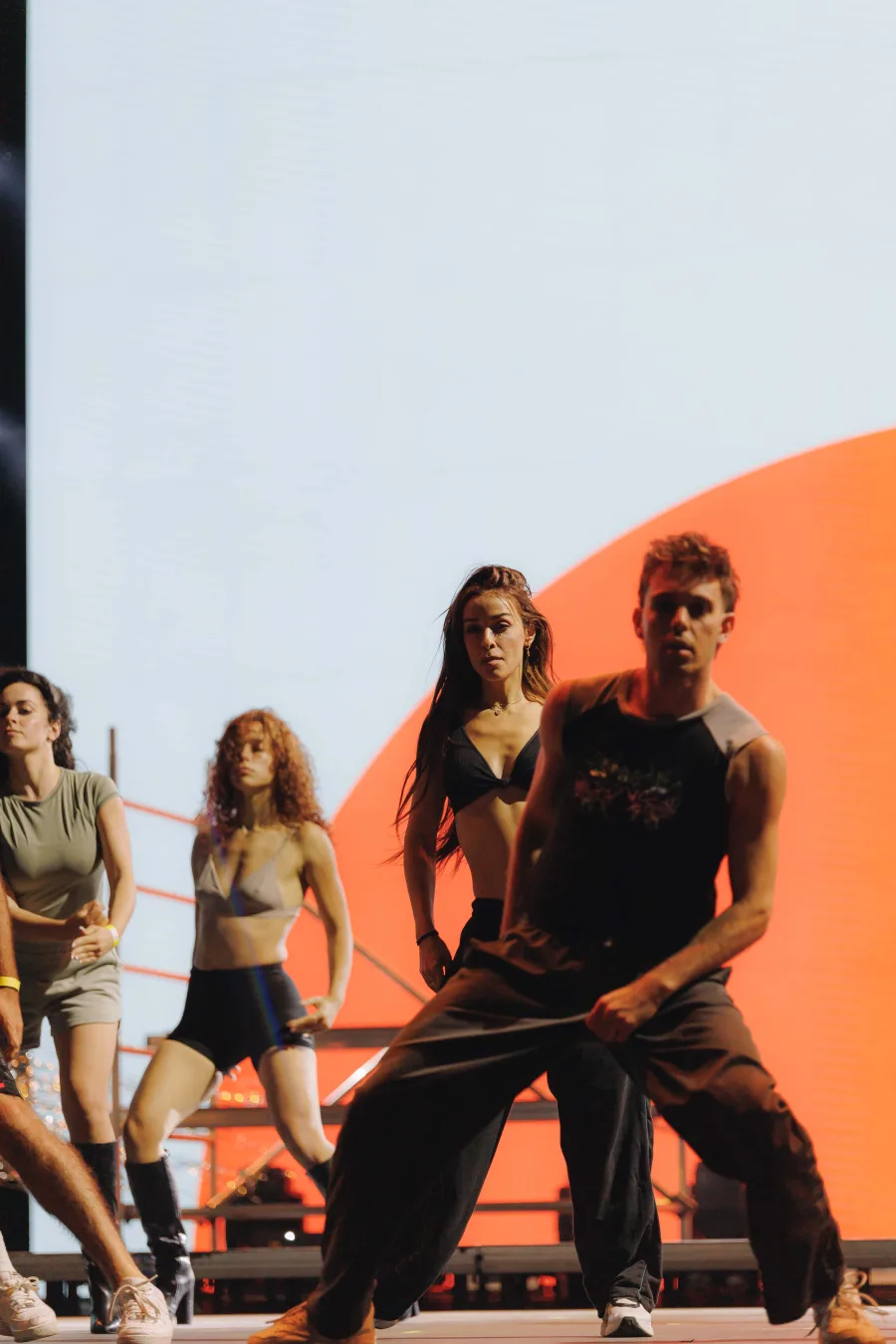 Χορευτές σε πρόβες για τα Mad VMA 2024.