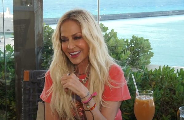 Άννα Βίσση: «Μετά από 51 χρόνια καριέρας, το θέμα δεν είναι να πουλάς εισιτήρια αλλά να έχεις εξέλιξη»