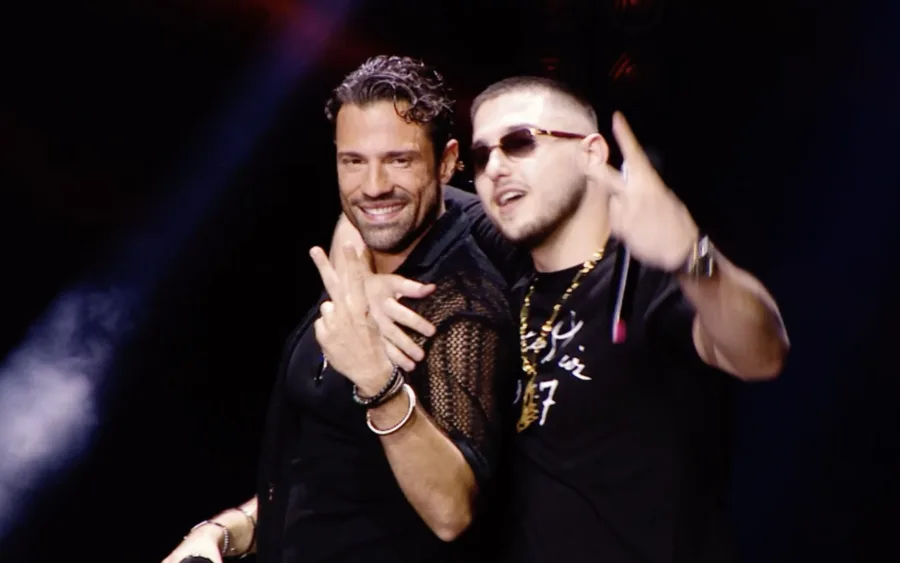 Ο Κωνσταντίνος Αργυρός και ο Rack στη σκηνή των Mad VMA 2024.