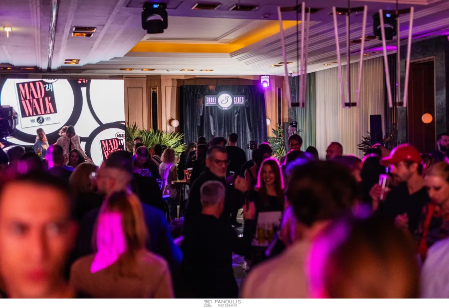 Πλήθος κόσμου στο Kick-Off Party του MadWalk 2024 by Three Cents.