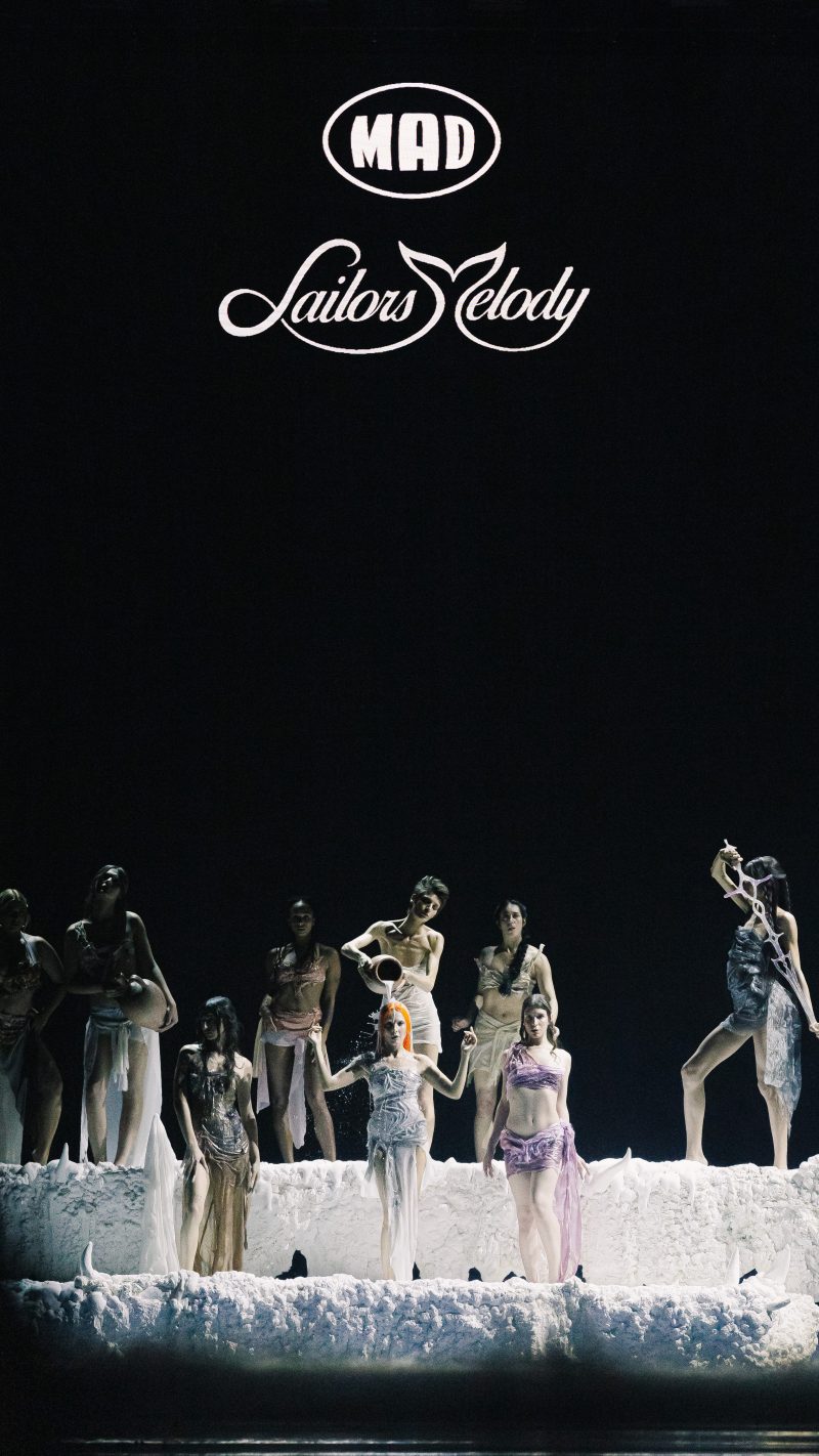 Τάμτα for Nasia Sydeta – ANAKATA | MadWalk 2024 by Three Cents