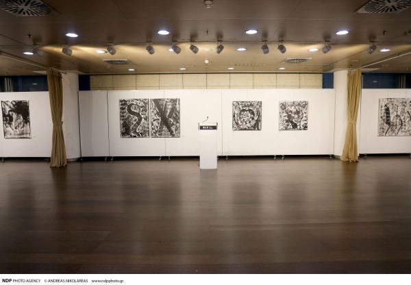 «I’ll be your mirror»: Εικαστική Έκθεση της Angakis (Angie Antonakis)