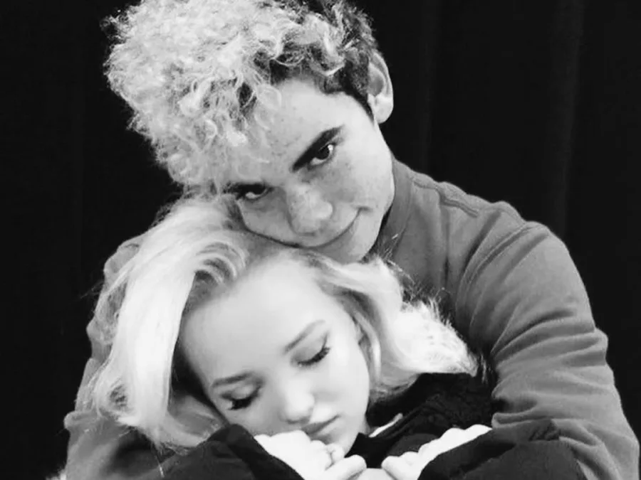 Η Dove Cameron σε φωτογραφία από το Instagram της, με αφορμή το μήνυμα για τον Cameron Boyce.