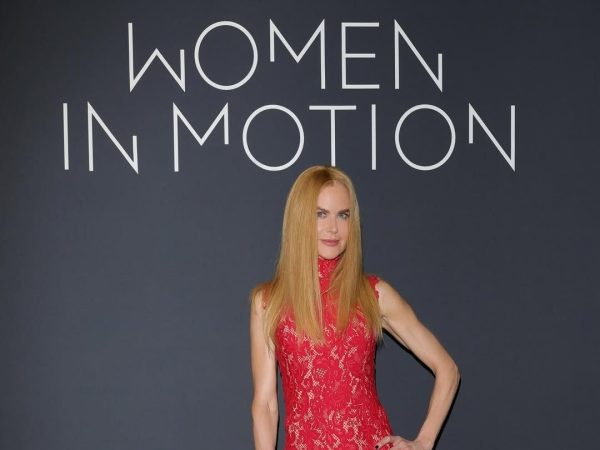 H Nicole Kidman έδειξε τα φυσικά της μαλλιά μετά το wig fail στις Κάννες
