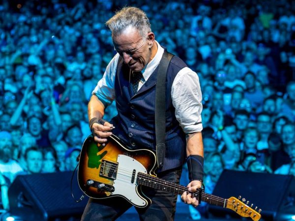 Ο Bruce Springsteen εξηγεί γιατί είπε «ναι» στο Deliver Me From Nowhere