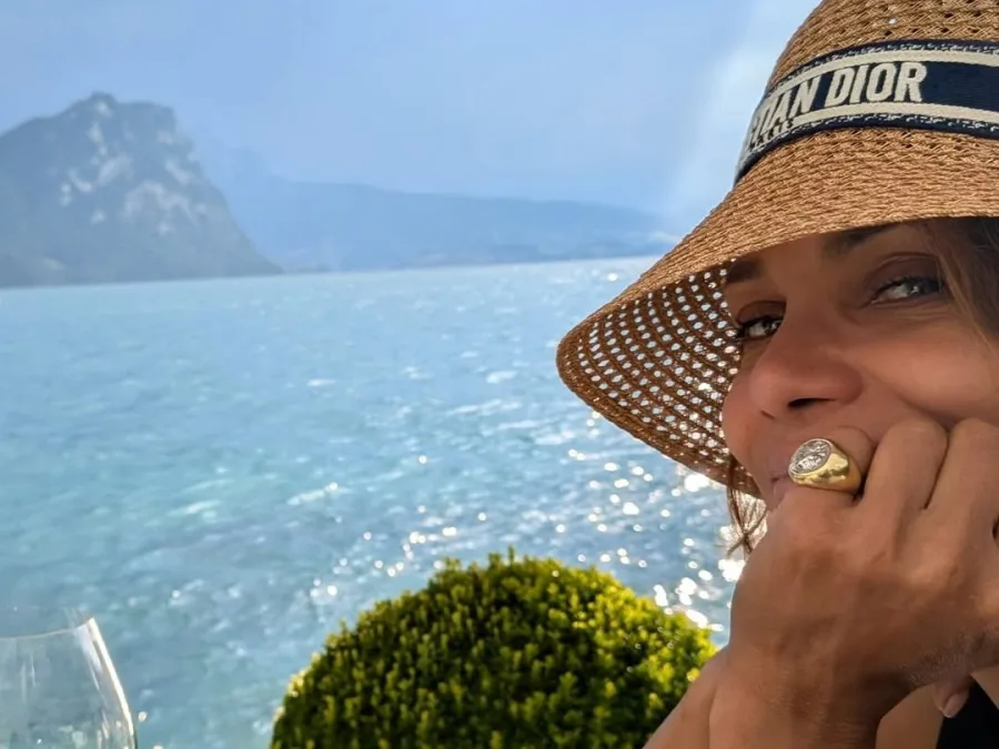 Η Halle Berry απολαμβάνει τις διακοπές της στο Park Hotel Vitznau στην Ελβετία.