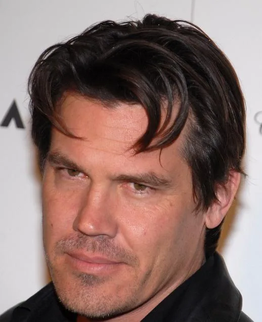 Ο ηθοποιός Josh Brolin σε κοντινό πλάνο.