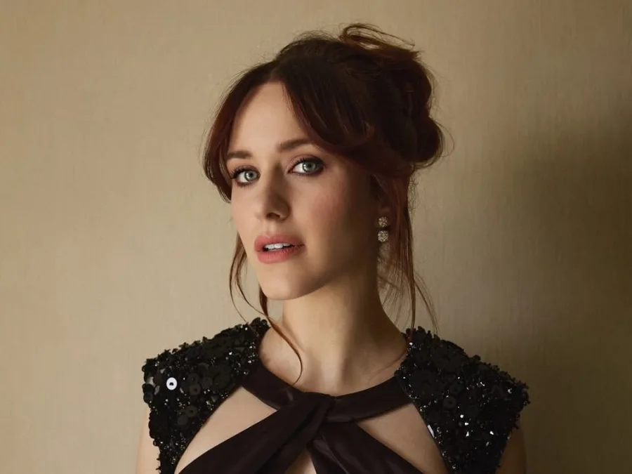 Η ηθοποιός Rachel Brosnahan, η νέα Lois Lane στην ταινία Superman, σε φωτογραφία από το Instagram της.