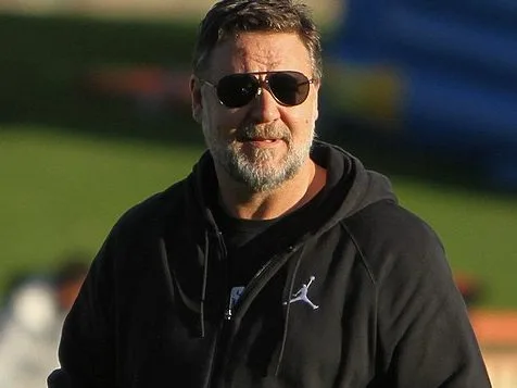 Ο Russell Crowe στην ταινία Nuremberg για τη Δίκη της Νυρεμβέργης.