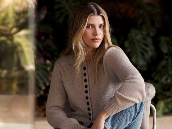 Η Sofia Richie κόβει τα μαλλιά της long bob – Η αλλαγή είναι εντυπωσιακή