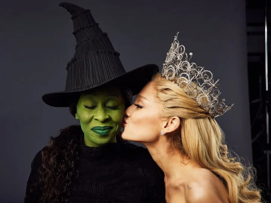 Η Ariana Grande σε φωτογραφία από το Instagram για την ταινία Wicked: For Good.