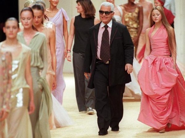 Η βιογραφία του Karl Lagerfeld κυκλοφορεί ως εικονογραφημένο graphic novel