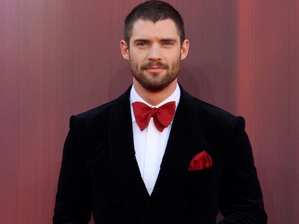 Ο David Corenswet είναι ο νέος Superman και ο μισός πληθυσμός λιποθυμά από τη γοητεία του