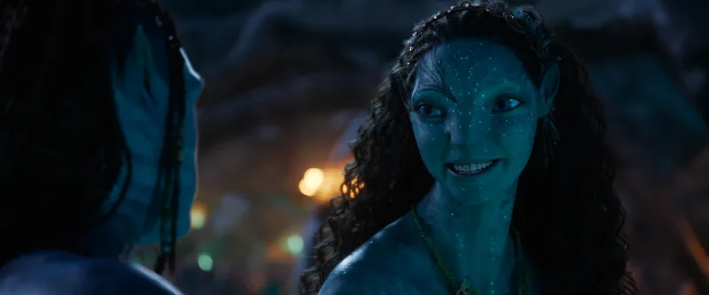 Σκηνή από την ταινία Avatar: Fire and Ash του James Cameron με την οικογένεια του Jake Sully στην Πανδώρα.