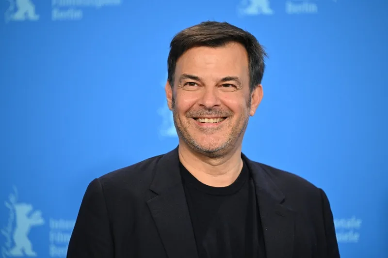 Ο σκηνοθέτης Francois Ozon, ο οποίος μεταφέρει στον κινηματογράφο το έργο Ο Ξένος του Albert Camus.